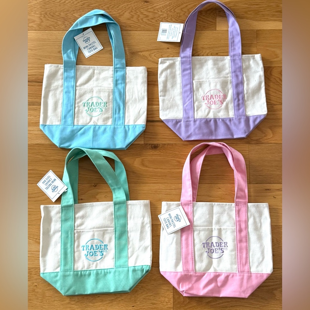 TRADER JOE'S Viral Mini Canvas Tote bags NWT
Set of 4 Perfect for Spring Easter